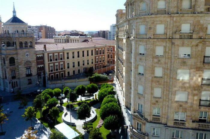 Апартаменты Espacios Blanco Santiago - Con Parking. Вальядолид Экстерьер фото