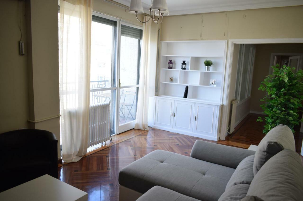 Апартаменты Espacios Blanco Santiago - Con Parking. Вальядолид Экстерьер фото